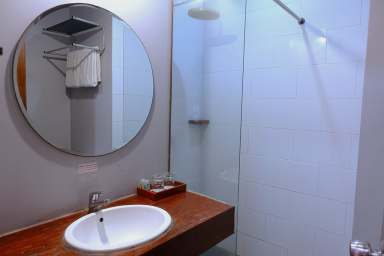 Bathroom 21