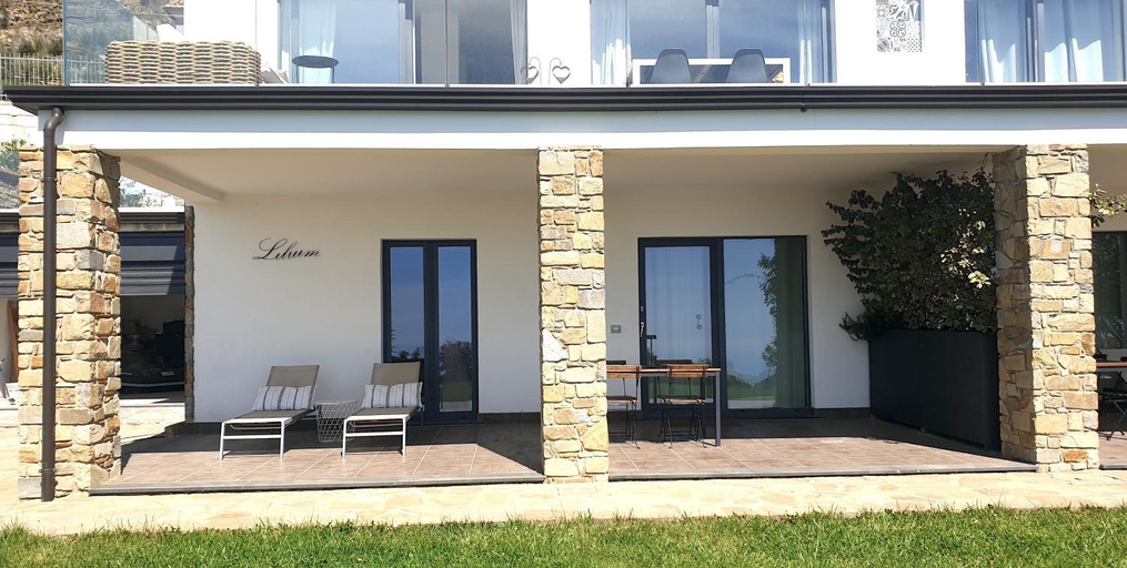 Others 5, Villa Anthea, Salerno