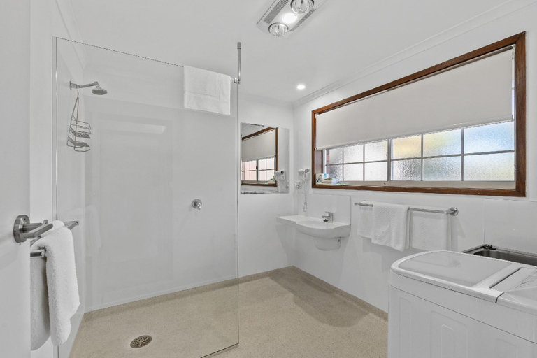Bathroom 9