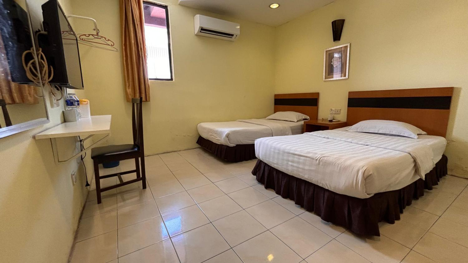Bedroom 9