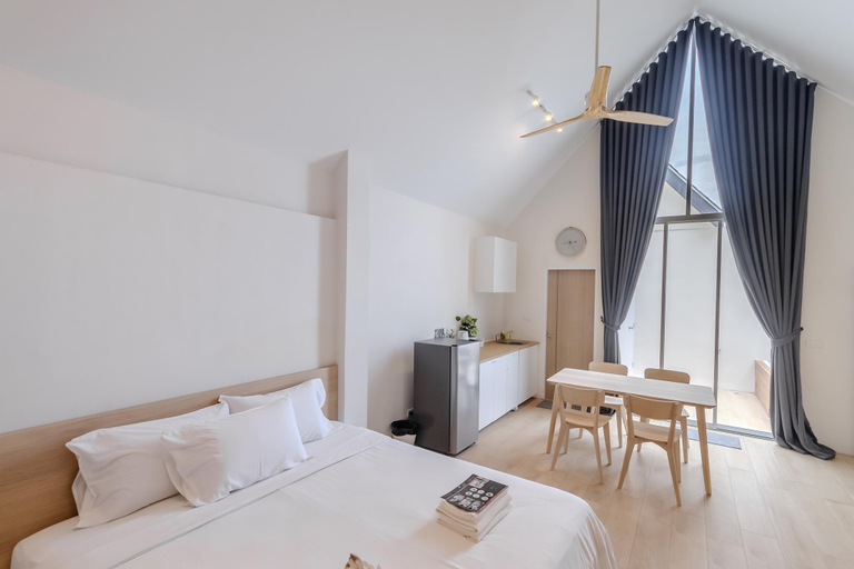 Bedroom 13