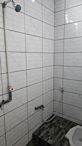 Bathroom 7