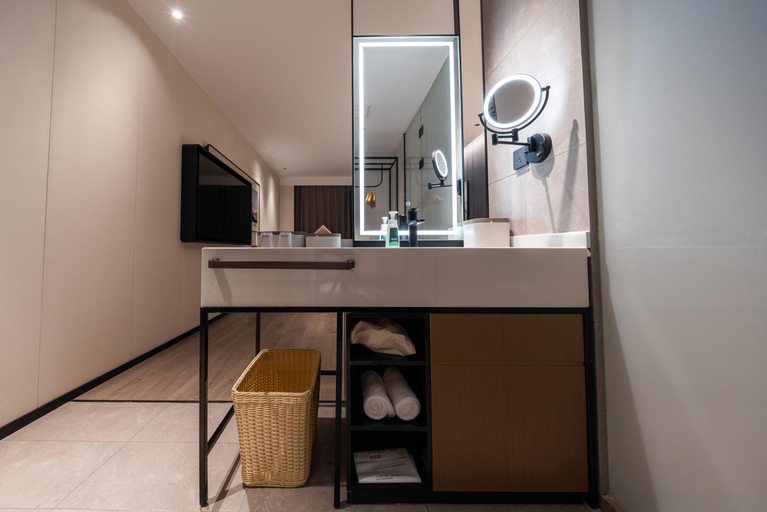 Bathroom 3, Atour Hotel Nanjing Jiangning Hushan Road, Nanjing