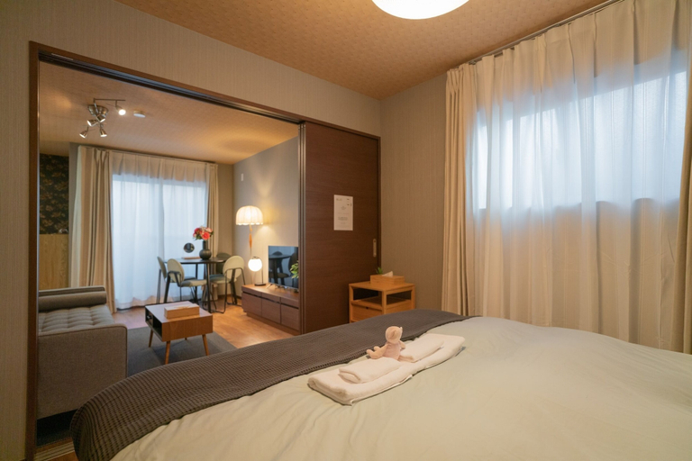Others 5, YS Maison 302, Osaka