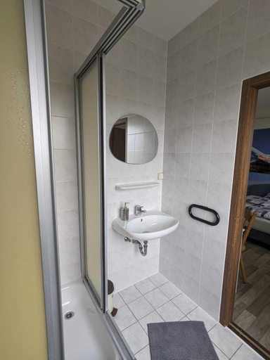 Bathroom 3, FlyInn&Sleep, Saale-Holzland-Kreis