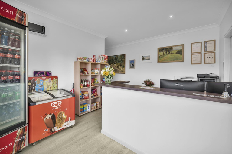 Food & Drinks 5, Metung Holiday Villas, E. Gippsland - Bairnsdale