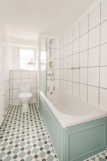Bathroom 2, The Washington Hotel, Bristol