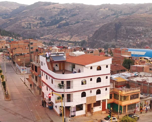 Exterior & Views, Atusparia Guest House, Huaraz