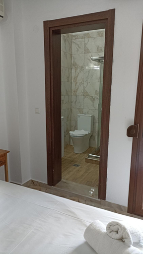 Bedroom 2, Villa Karapataki, East Macedonia and Thrace