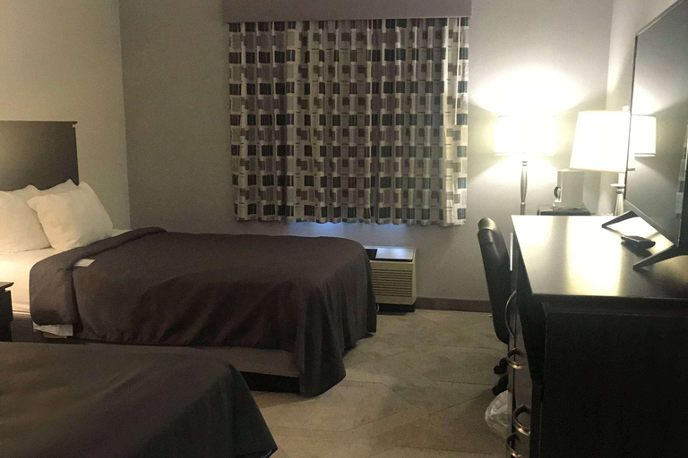Bedroom 3, Days Inn by Wyndham Conneaut, Ashtabula