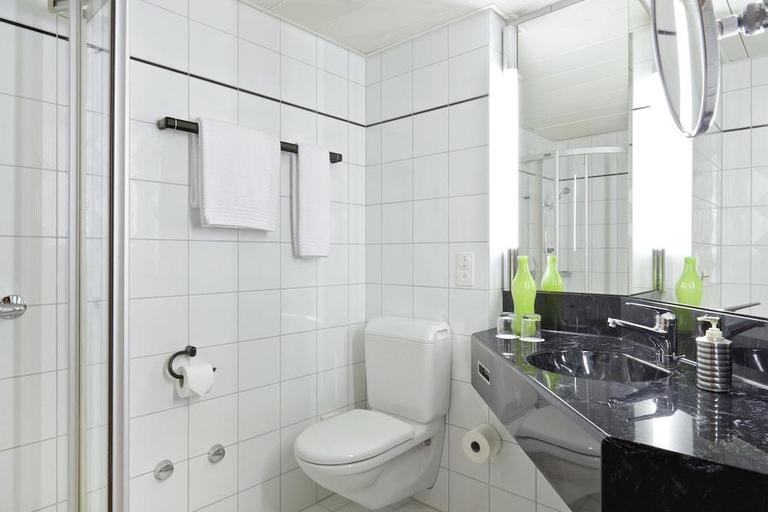 Bathroom 9