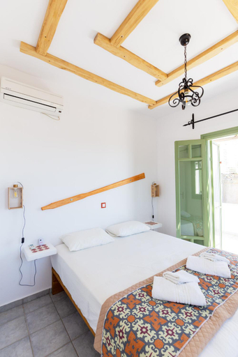 Others 5, Ailouros summer hotel, South Aegean