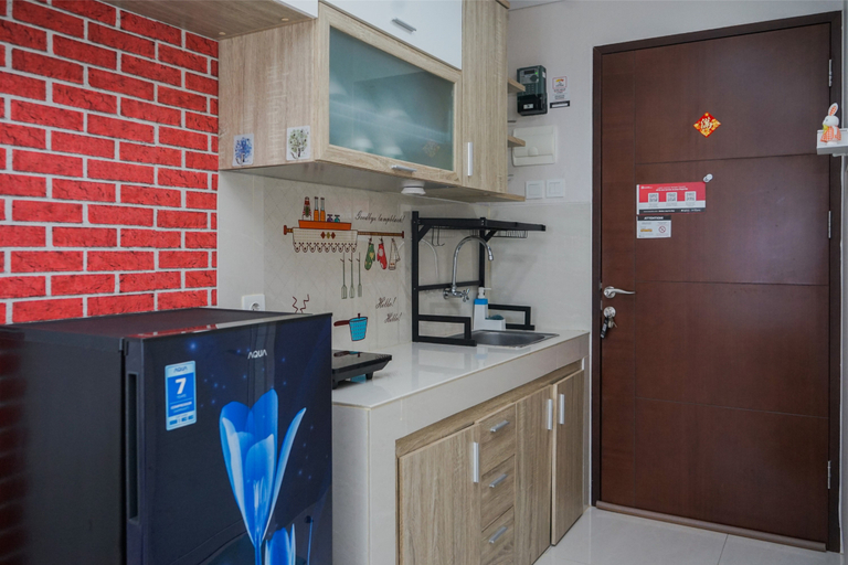 Others 2, Cozy and Tidy Studio Apartment at Springwood Residence Tangerang By Travelio, Tangerang