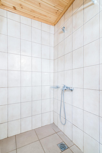 Bathroom 4, Hotel Sofia, Faistos