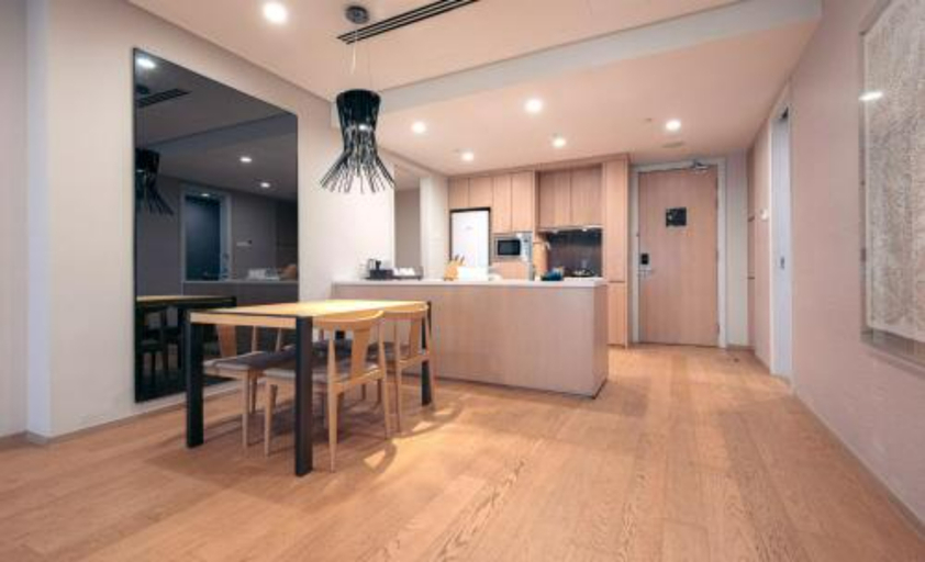 Dining Room 11