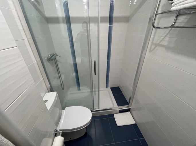 Bathroom 3, Apartamentos Royal Suites by Croma, Málaga