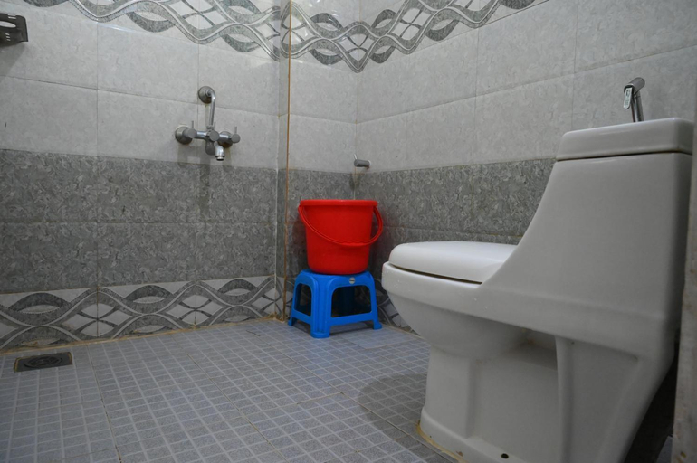 Bathroom 4, Shree Vinayaka Residency, Uttara Kannada