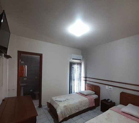 Bedroom 4, Hotel Tulipa, Foz do Iguaçu