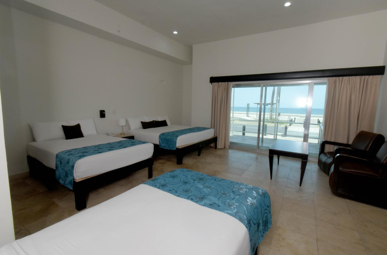Bedroom 3, Coral Island Beach View Hotel, Mazatlán