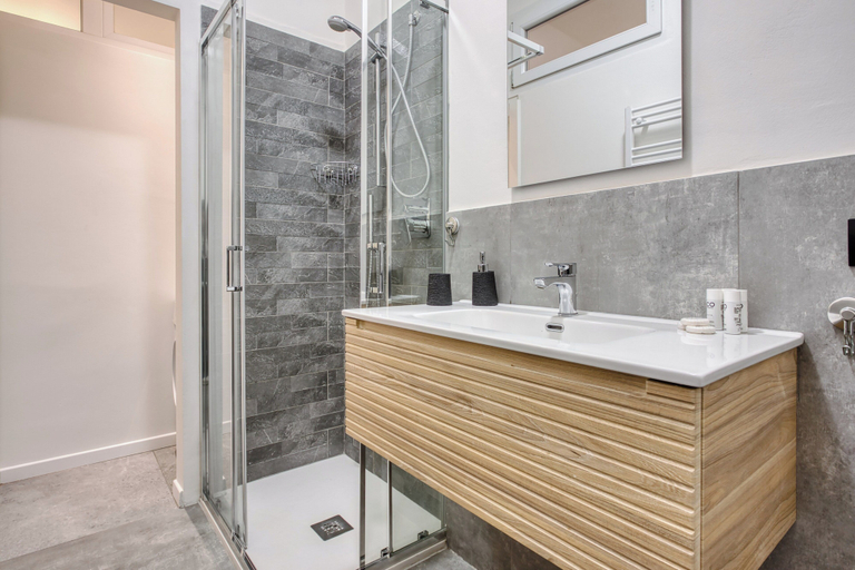Bathroom 3, JOIVY Classy Ludovica apartments, Milano