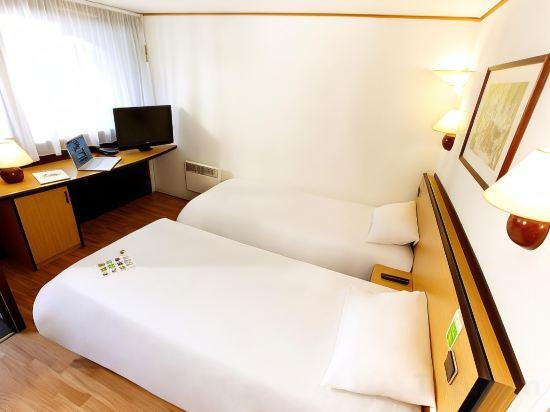 Bedroom 6