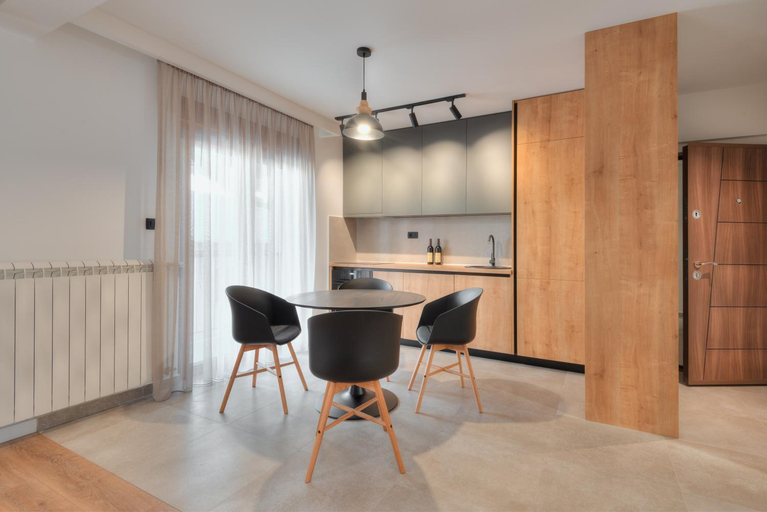 Others 3, Apartments Proforma