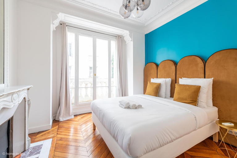 Bedroom 2, HotelHome Paris 16, Paris