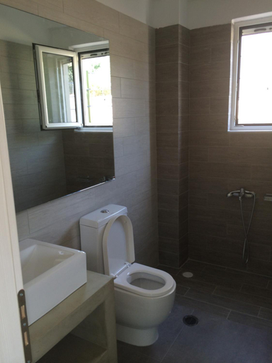 Bathroom 3, テスモス ビレッジ, West Greece