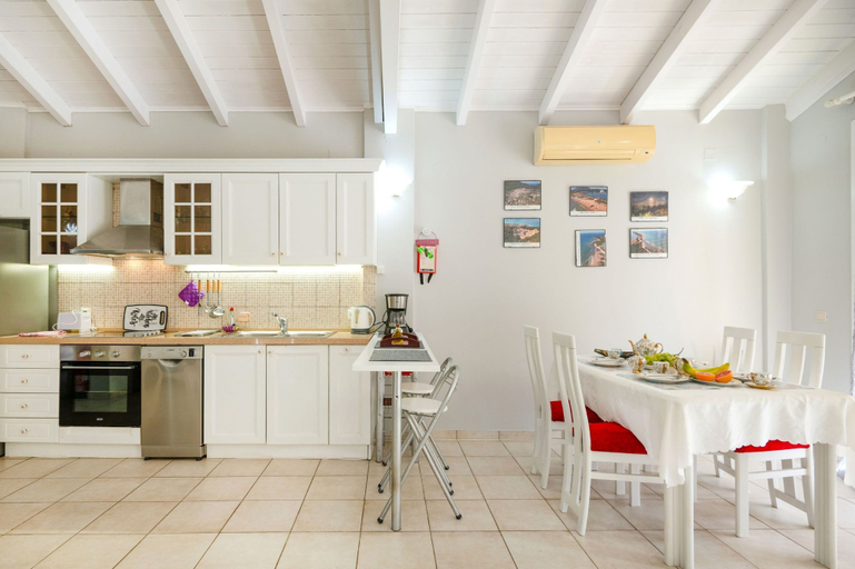 Room 2, Villa Persephone in Corfu, Ionian Islands