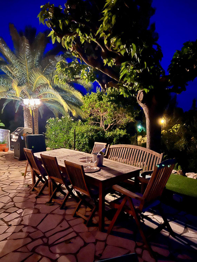 Others 5, Villa Alexandra, Var