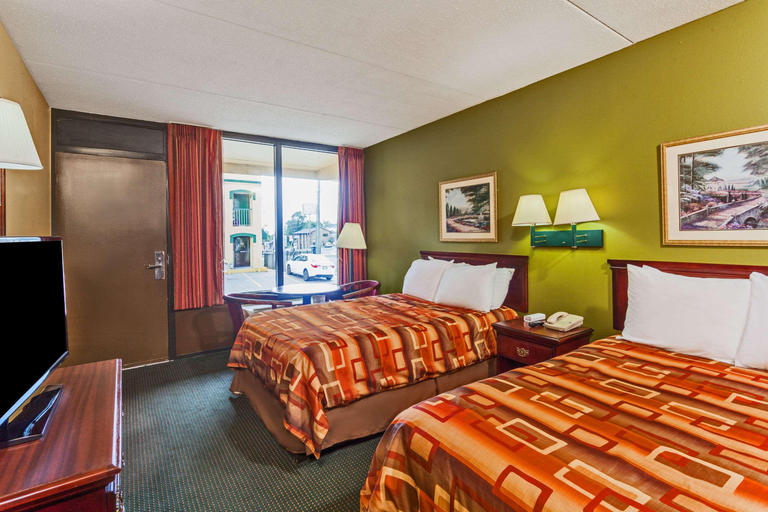 Bedroom 3, Days Inn by Wyndham BNA St Thomas W Hosp, Davidson