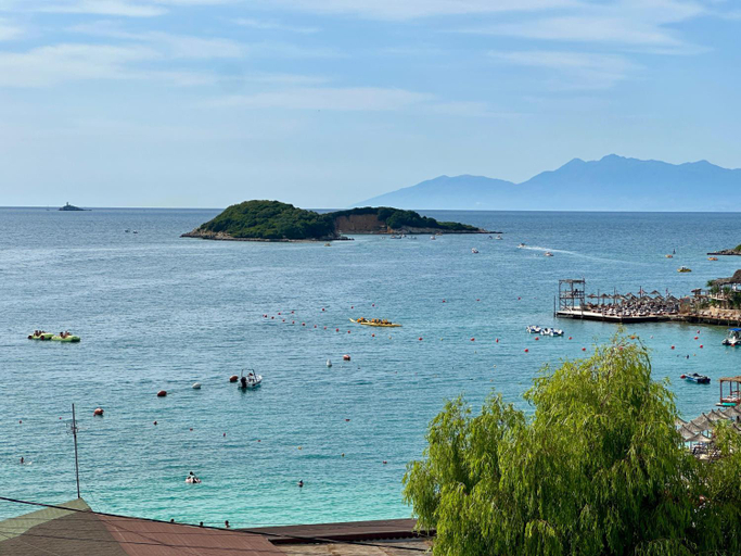 Others 5, Vila Islands View, Sarandës