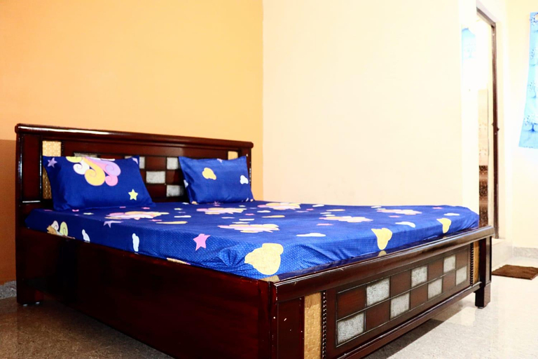 Bedroom 2, HOTEL R HOMESTAY, Kurnool