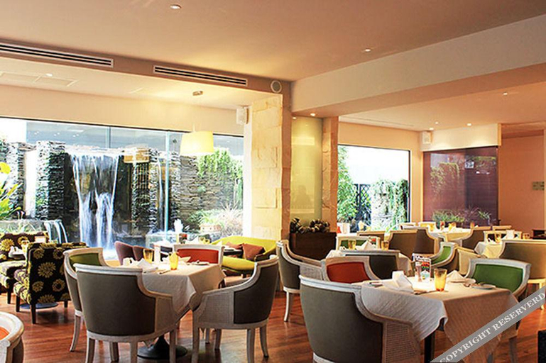 Food & Drinks 5, St. James Hotel, Khlong Toey