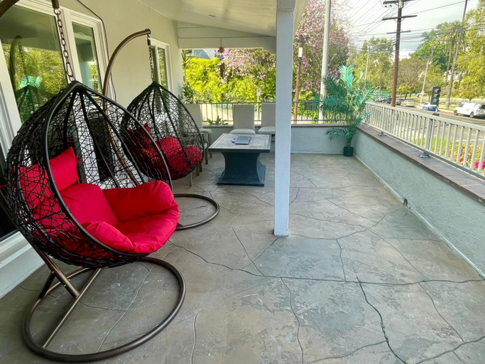 Others 5, Los Angeles Cottage, Los Angeles