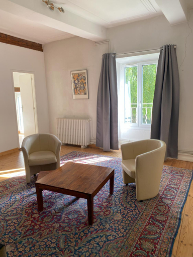 Others 5, Appartements de la ferme du Brocey, Isère