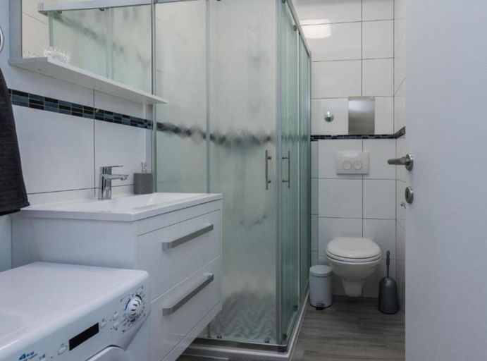 Bathroom 2, Stylish Zadar Apartments With Easy Access to Old Town, Zadar