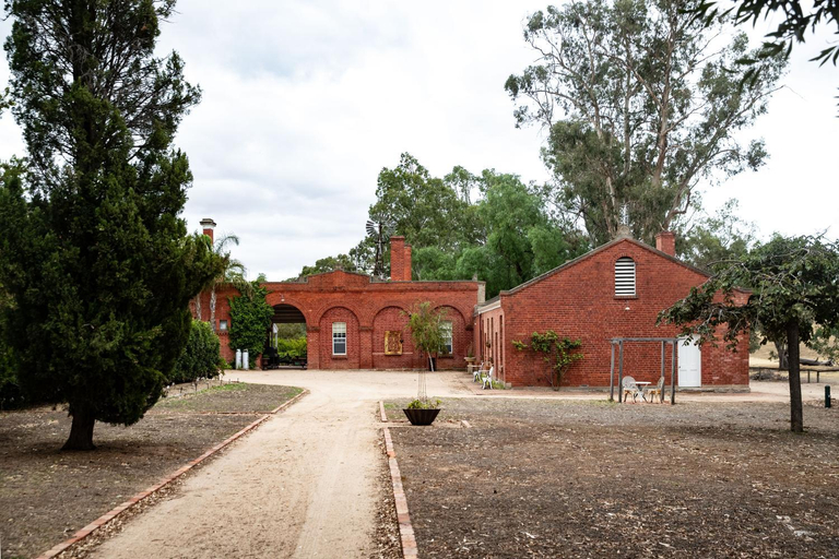 Exterior & Views, Ravenswood Homestead, Gr. Bendigo - Pt B