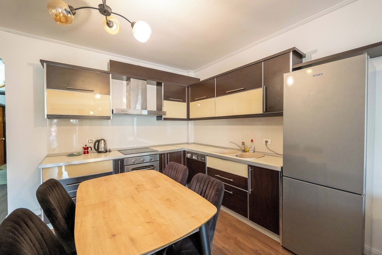 Others 5, Tirent Apartment Komuna Parisit 2, Tirana