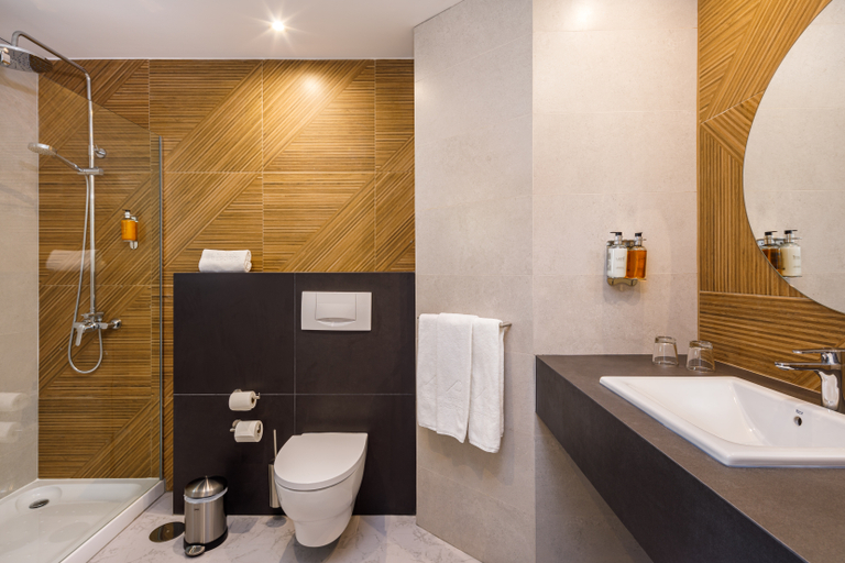 Bathroom 4, AP Adriana Beach Resort, Albufeira