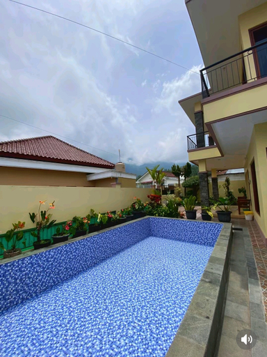 Swimming Pool 8
