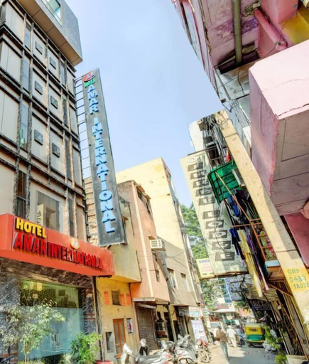 Exterior & Views 2, Hotel Amar International, Delhi