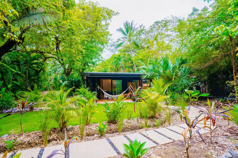 Others 4, Villas Almendros, Puntarenas