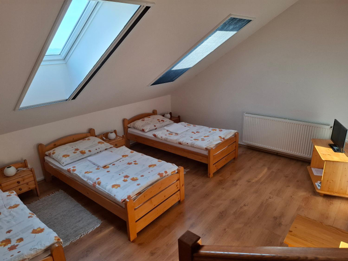Bedroom 3, Wellness Penzion Vinny Dom, Trebišov