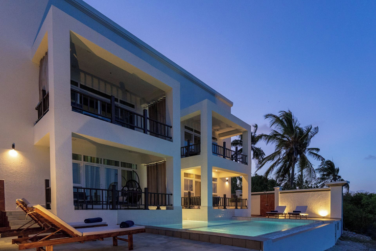 Exterior & Views 2, DT Beachfront Villas, Magharibi