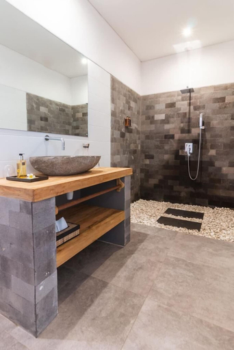 Bathroom 4, Lempuyang Boutique Hotel, Karangasem