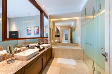 Bathroom 17