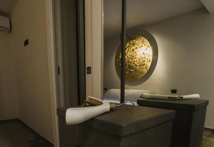 2, Catania House, Catania