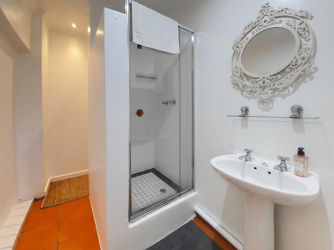 Bathroom 4, The Melville Quarters, City of Johannesburg