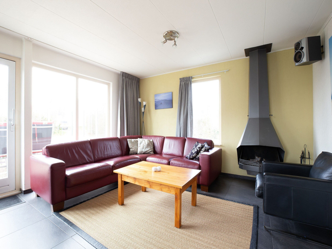 Living room 2, Holiday Home in De Koog Near Texel Beaches, Texel